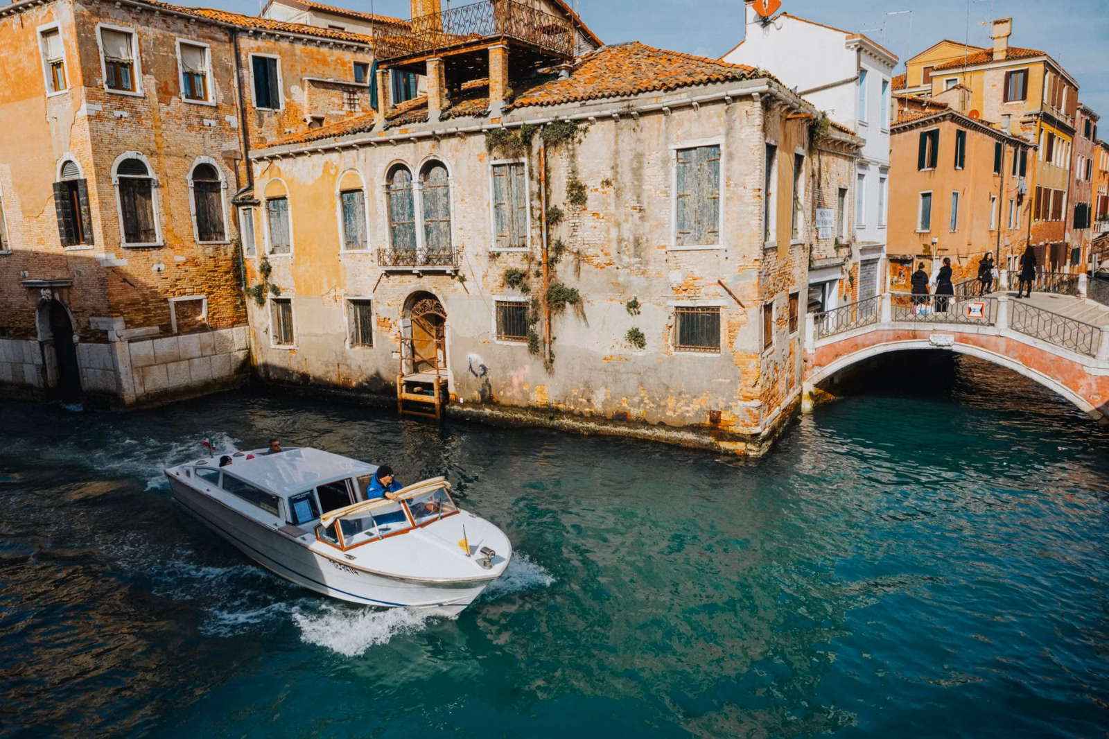 Veneto’ya Yolculuk: İtalyan Lezzetleri, Gizemli Şehirler ve Unutulmaz Anılar Veneto’ya Yolculuk: İtalyan Lezzetleri, Gizemli Şehirler ve Unutulmaz Anılar