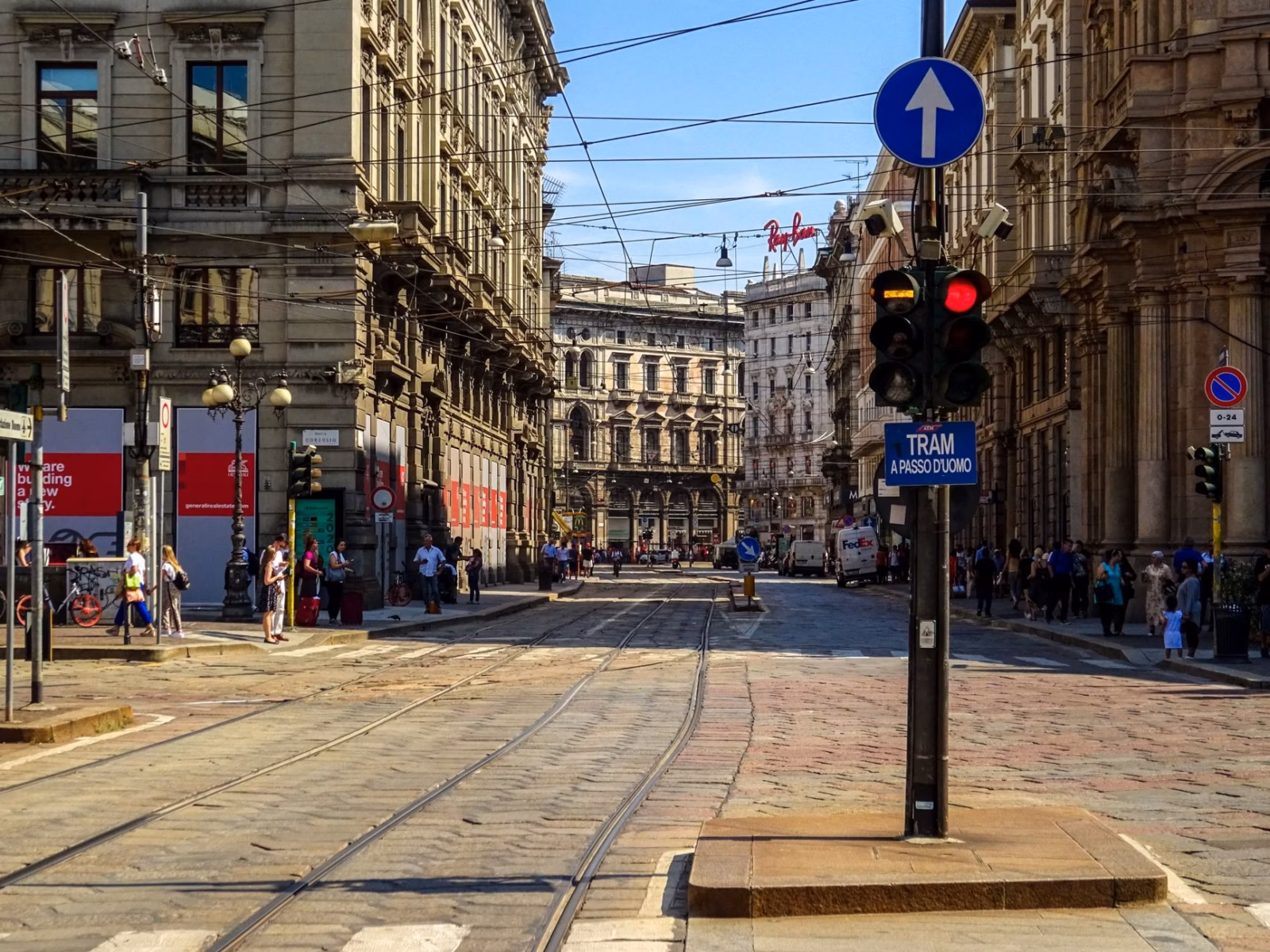 Milano Ziyaret Edilmeli mi? Sanat, Lezzet ve Şehir Hayatı Rehberi Milano Ziyaret Edilmeli mi? Sanat, Lezzet ve Şehir Hayatı Rehberi